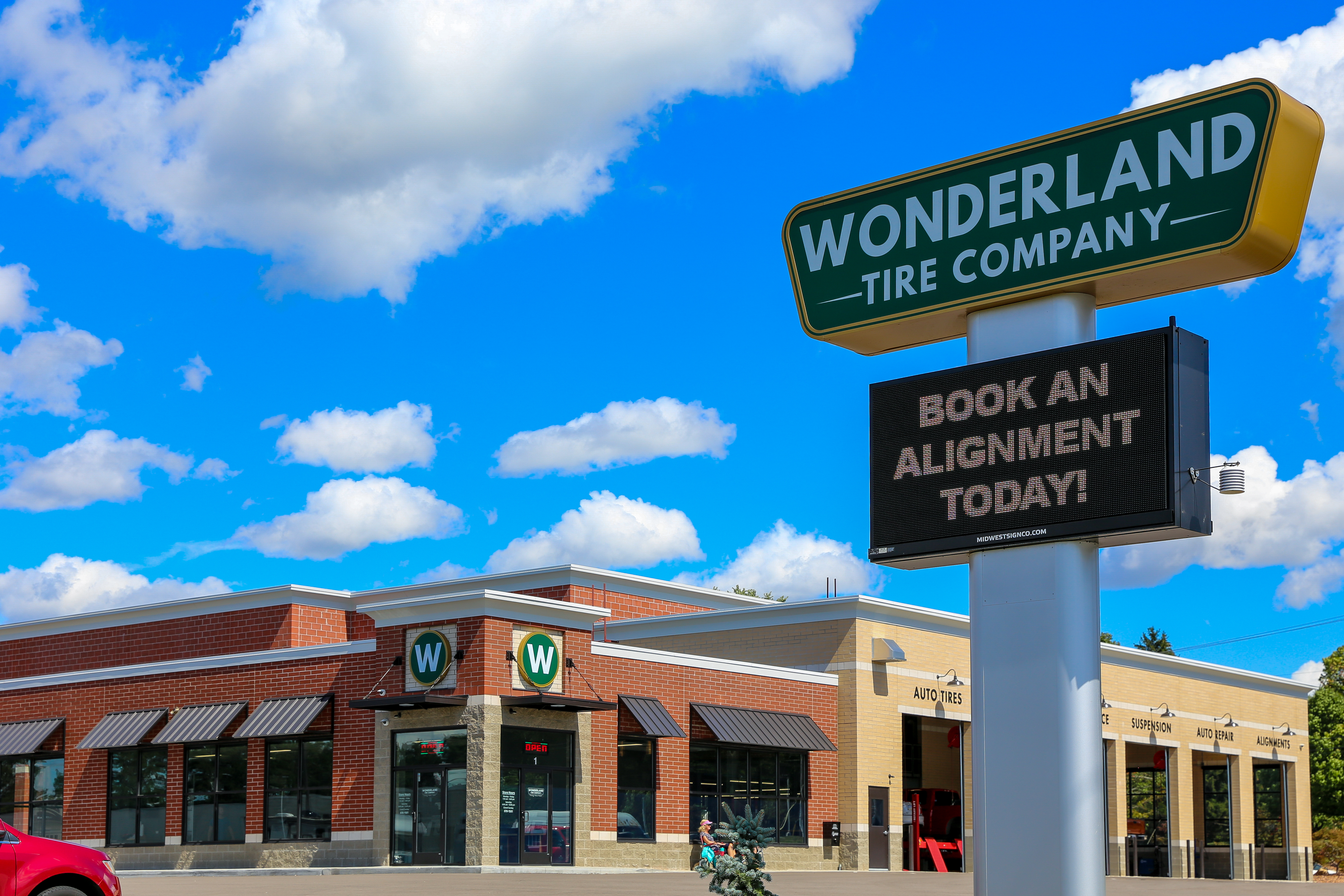 Wonderland Tire - Byron Center, MI